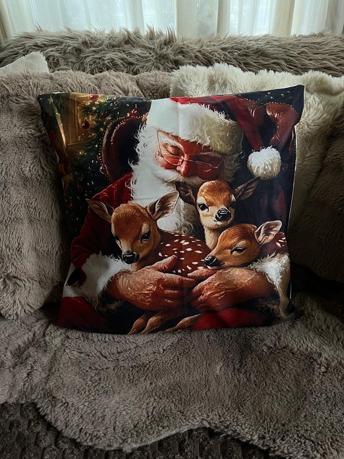 Kerstkussen Santa Claus with deer