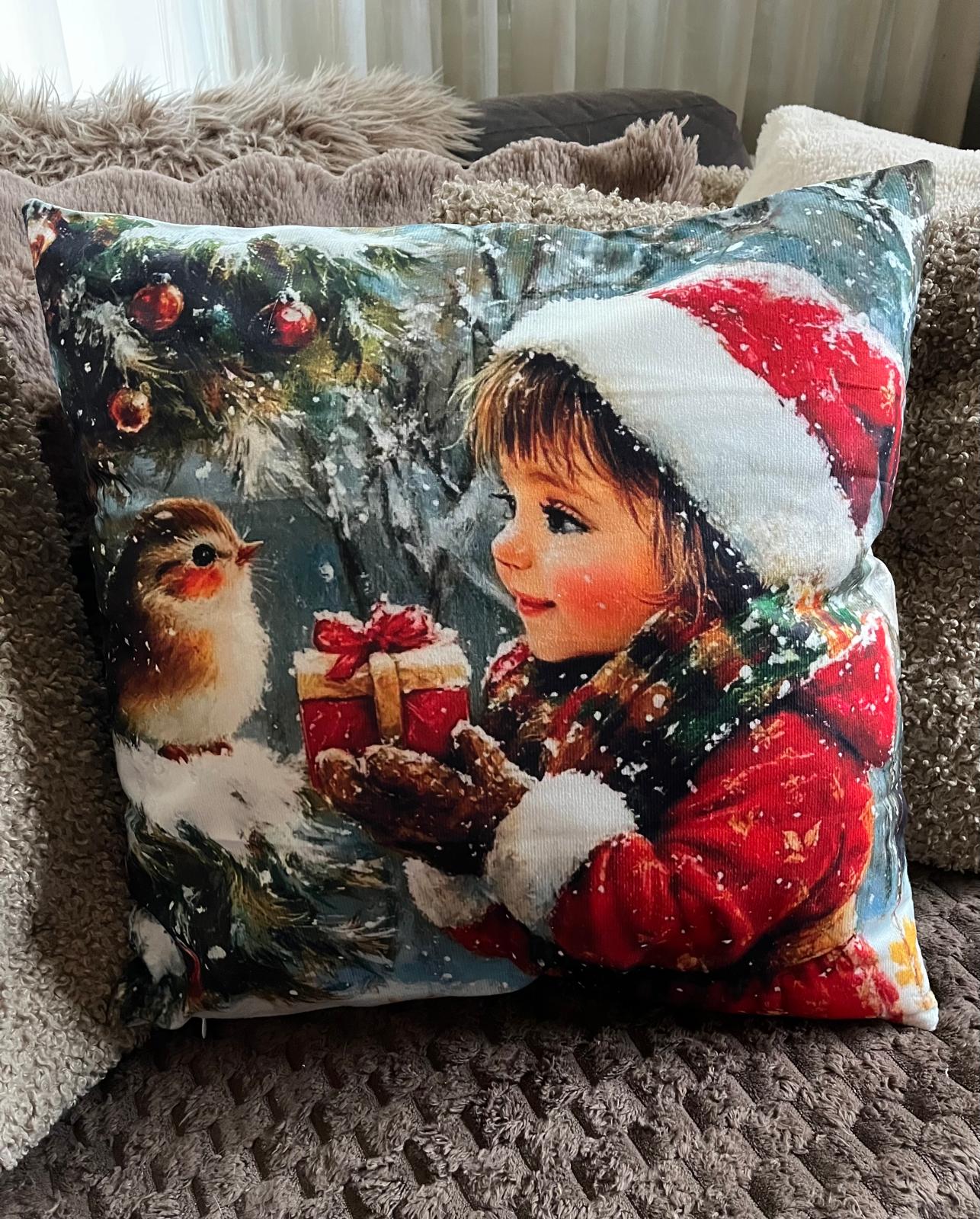 Kerst kussen Girl with robin