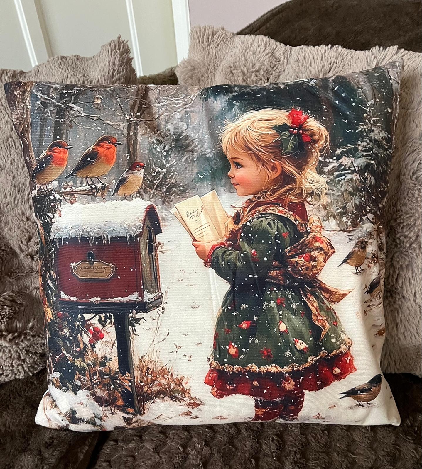 Kerstkussen Girl reading aloud